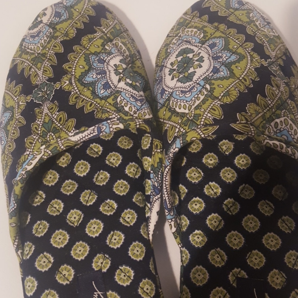 🚜🚜Vera Bradley bedroom shoes size large 9/10 - Picture 4 of 4